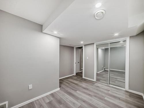 1719 56 Street, Edmonton, AB - Indoor