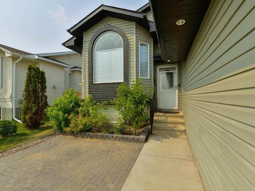 417 Hollick-Kenyon Road, Edmonton, AB - Outdoor