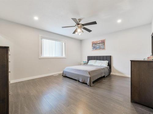 417 Hollick-Kenyon Road, Edmonton, AB - Indoor Photo Showing Bedroom