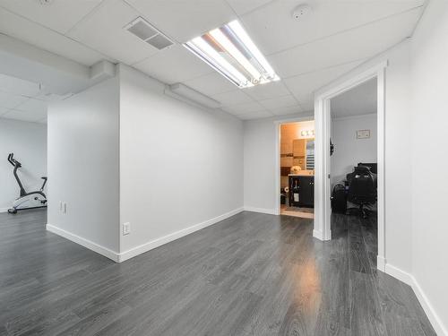 417 Hollick-Kenyon Road, Edmonton, AB - Indoor Photo Showing Other Room