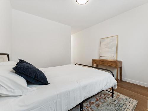 114 Heron Point Close, Rural Wetaskiwin County, AB - Indoor Photo Showing Bedroom