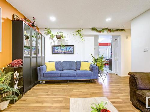 7318 109 Street, Edmonton, AB - Indoor Photo Showing Living Room