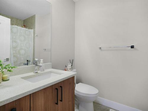 20 230 Edgemont Road, Edmonton, AB - Indoor Photo Showing Bathroom