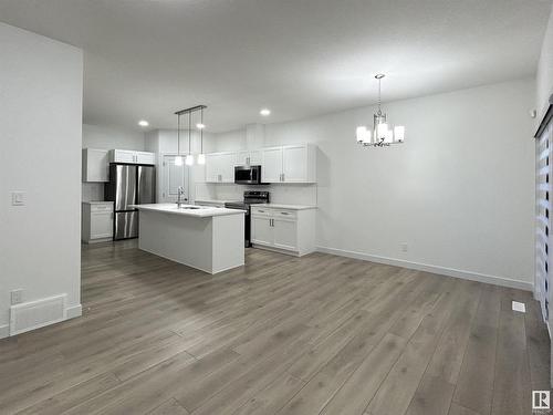 19720 29 Avenue Nw, Edmonton, AB - Indoor Photo Showing Kitchen