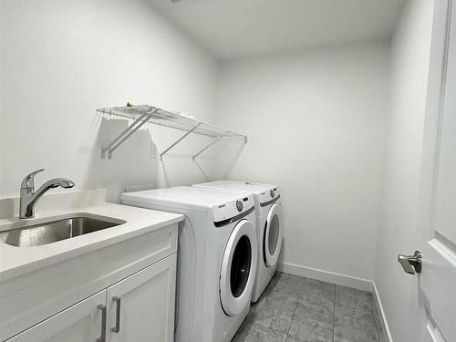 19720 29 Avenue Nw, Edmonton, AB - Indoor Photo Showing Laundry Room