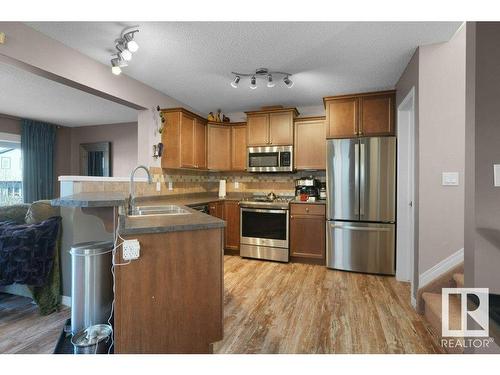 84 Austin Crest, Spruce Grove, AB - Indoor Photo Showing Kitchen With Stainless Steel Kitchen With Double Sink