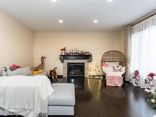 20515 95 Avenue, Edmonton, AB - Indoor Photo Showing Bedroom With Fireplace