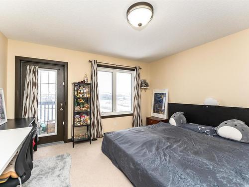 20515 95 Avenue, Edmonton, AB - Indoor Photo Showing Bedroom