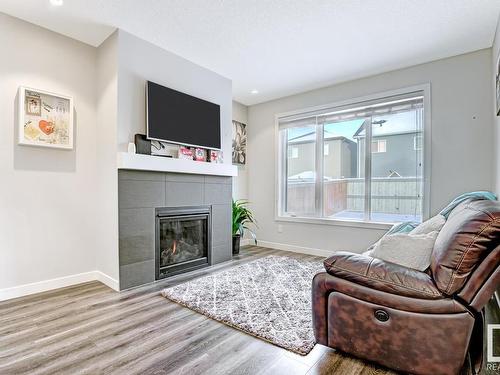 20722 99A Avenue, Edmonton, AB - Indoor Photo Showing Bathroom