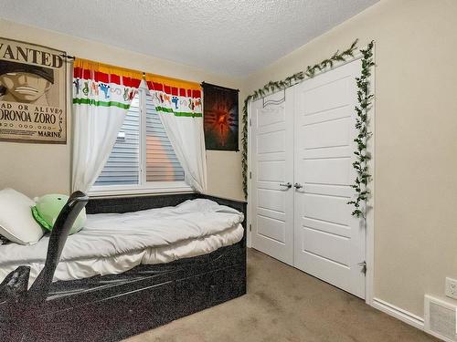 1519 165 St Sw, Edmonton, AB - Indoor Photo Showing Bedroom