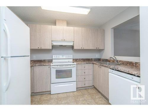 403 14808 26 Street, Edmonton, AB - Indoor Photo Showing Kitchen