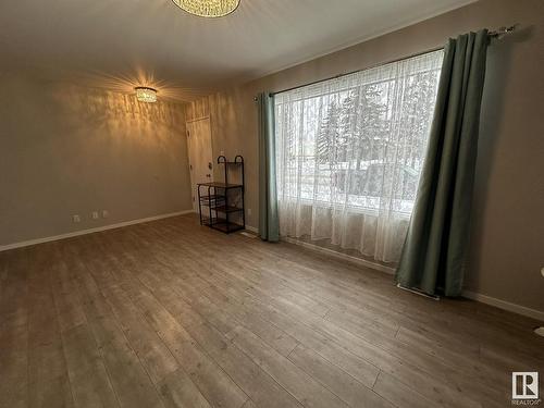 338 West Railway Drive, Smoky Lake Town, AB - Indoor Photo Showing Other Room