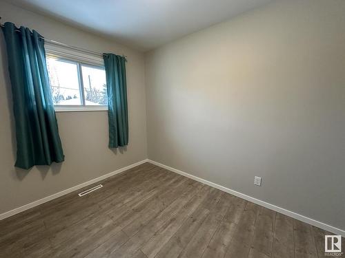 338 West Railway Drive, Smoky Lake Town, AB - Indoor Photo Showing Other Room