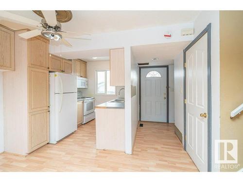 14620 121 Street, Edmonton, AB - Indoor Photo Showing Kitchen