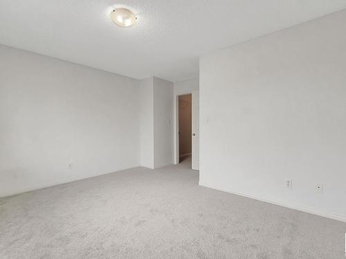 3 130 Hyndman Crescent, Edmonton, AB - Indoor Photo Showing Other Room