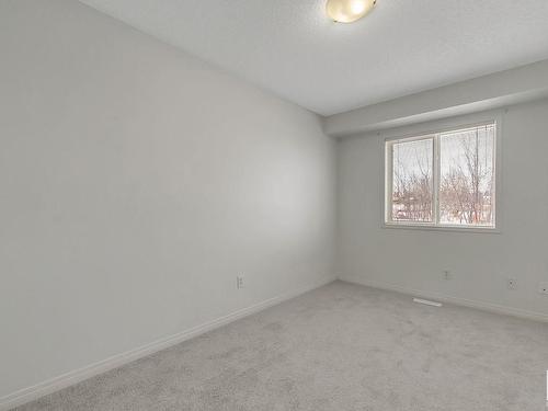 3 130 Hyndman Crescent, Edmonton, AB - Indoor Photo Showing Other Room