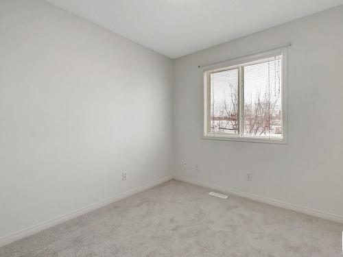 3 130 Hyndman Crescent, Edmonton, AB - Indoor Photo Showing Other Room