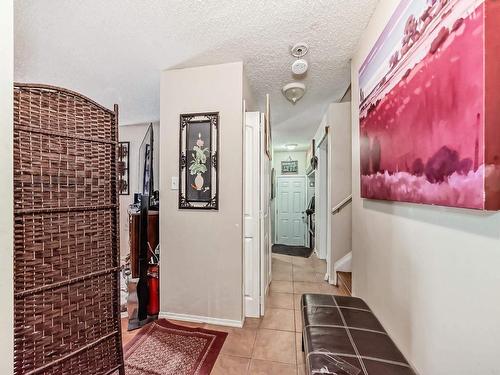 18008 91A Street, Edmonton, AB - Indoor