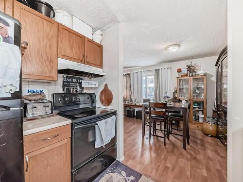 18008 91A Street, Edmonton, AB - Indoor Photo Showing Kitchen