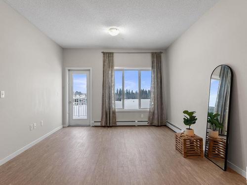 432 1818 Rutherford Road, Edmonton, AB - Indoor Photo Showing Other Room