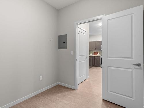 432 1818 Rutherford Road, Edmonton, AB - Indoor Photo Showing Other Room