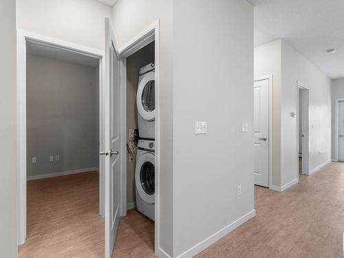 432 1818 Rutherford Road, Edmonton, AB - Indoor Photo Showing Laundry Room