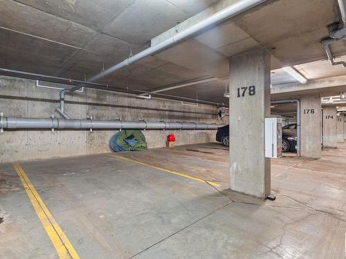 432 1818 Rutherford Road, Edmonton, AB - Indoor Photo Showing Garage