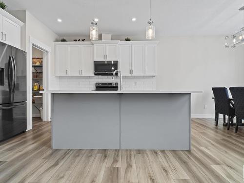 9232 222 Street, Edmonton, AB - Indoor Photo Showing Kitchen