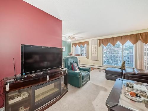 315 5125 Riverbend Road, Edmonton, AB - Indoor Photo Showing Living Room