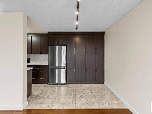 802 10125 109 Street, Edmonton, AB - Indoor Photo Showing Kitchen With Stainless Steel Kitchen