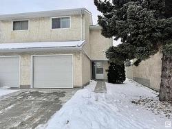 182 CALLINGWOOD Place  Edmonton, AB T5T 2C6