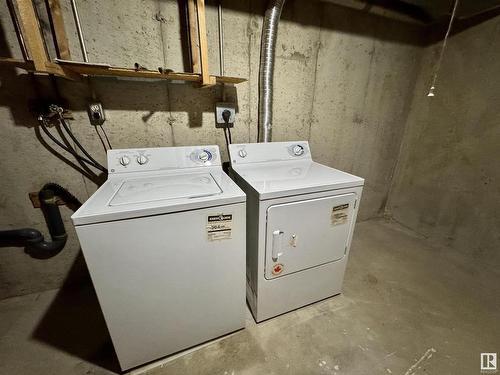 182 Callingwood Place, Edmonton, AB - Indoor Photo Showing Laundry Room