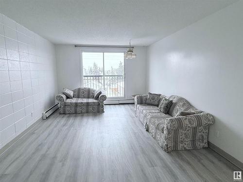 414 10616 156 Street, Edmonton, AB - Indoor Photo Showing Living Room