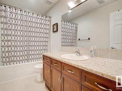 311 8702 Southfort Drive, Fort Saskatchewan, AB - Indoor Photo Showing Bathroom