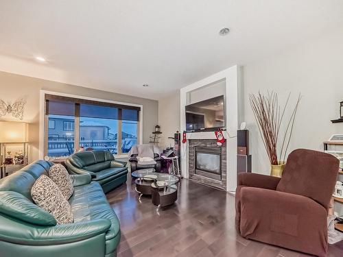 8920 181 Avenue, Edmonton, AB - Indoor Photo Showing Living Room With Fireplace