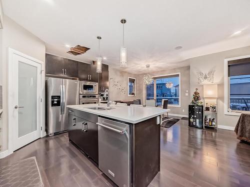 8920 181 Avenue, Edmonton, AB - Indoor Photo Showing Kitchen With Stainless Steel Kitchen With Upgraded Kitchen