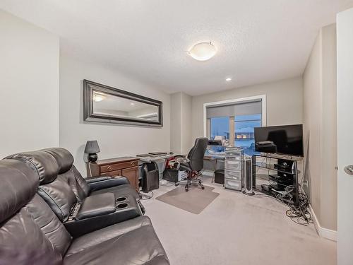 8920 181 Avenue, Edmonton, AB - Indoor