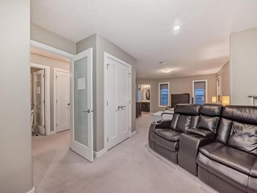 8920 181 Avenue, Edmonton, AB - Indoor Photo Showing Living Room