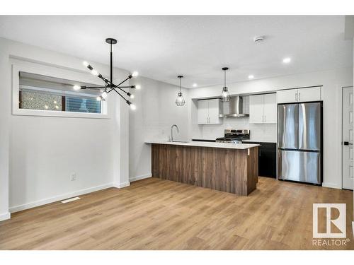 11411 88 Street, Edmonton, AB - Indoor Photo Showing Kitchen With Upgraded Kitchen