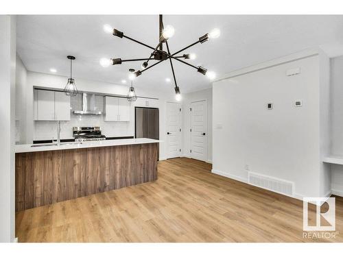 11411 88 Street, Edmonton, AB - Indoor Photo Showing Kitchen With Upgraded Kitchen