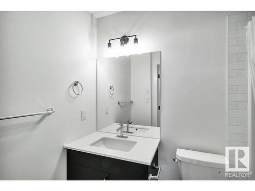 11411 88 Street, Edmonton, AB - Indoor Photo Showing Bathroom