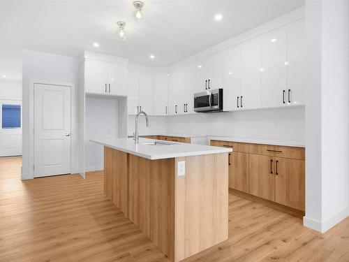 1512 Siskin Link Link, Edmonton, AB - Indoor Photo Showing Kitchen