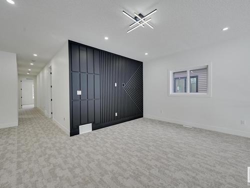 7097 Kiviaq Crescent, Edmonton, AB - Indoor Photo Showing Other Room