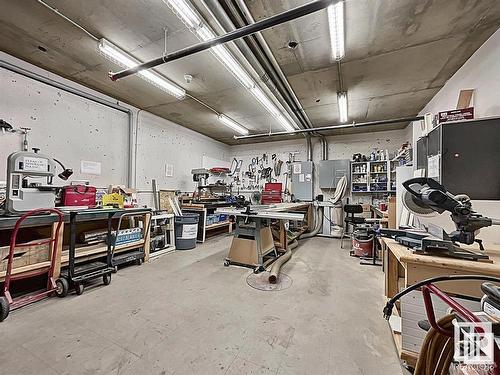 303 8956 156 Street, Edmonton, AB - Indoor Photo Showing Garage