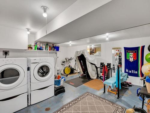 464 Abbottsfield Road, Edmonton, AB - Indoor Photo Showing Laundry Room