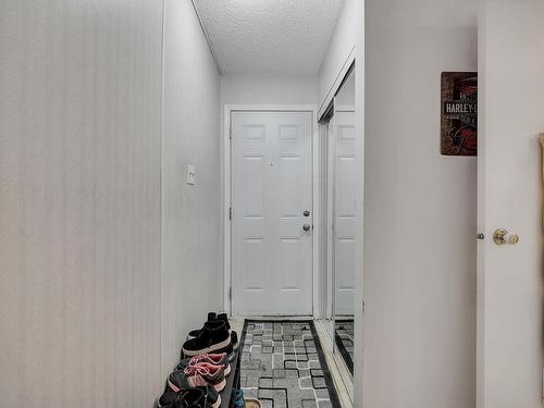 464 Abbottsfield Road, Edmonton, AB - Indoor Photo Showing Other Room