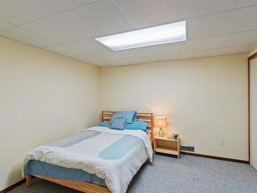 35 54422 Rge Road 13, Rural Lac Ste. Anne County, AB - Indoor Photo Showing Bedroom