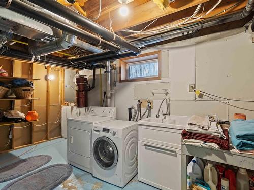 35 54422 Rge Road 13, Rural Lac Ste. Anne County, AB - Indoor Photo Showing Laundry Room