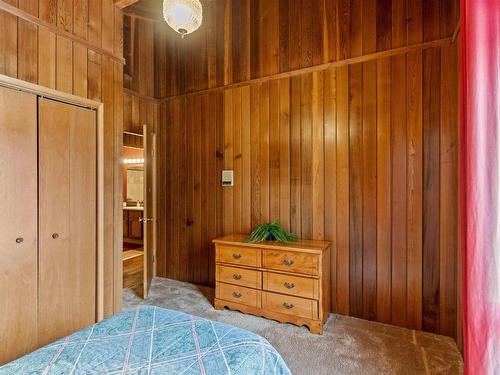 35 54422 Rge Road 13, Rural Lac Ste. Anne County, AB - Indoor Photo Showing Bedroom