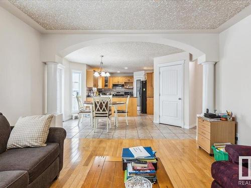 13404 162 Avenue, Edmonton, AB - Indoor Photo Showing Living Room